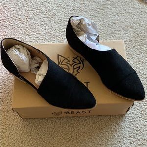 Black, flat booties